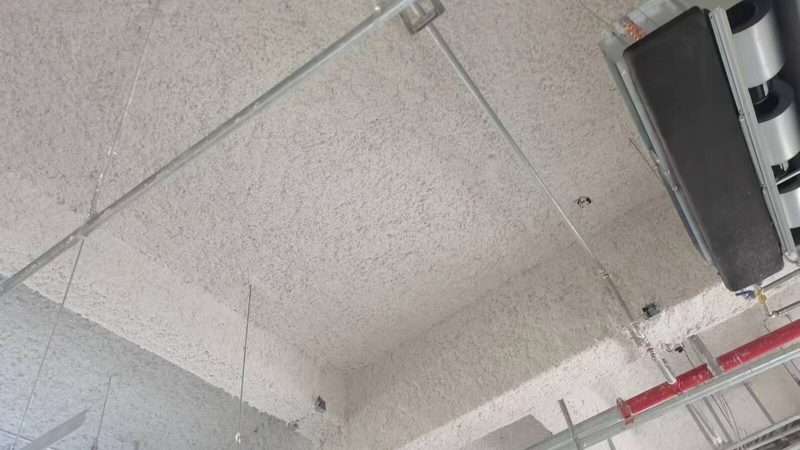 根据GB 18242《建筑防水卷材》标准，自粘防水卷材的厚度应满足以下要求：